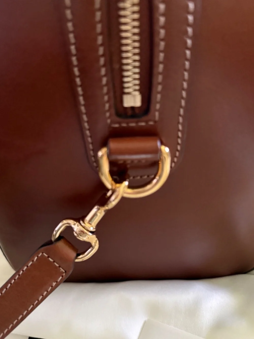Gucci (Large) - Picture 5 of 13